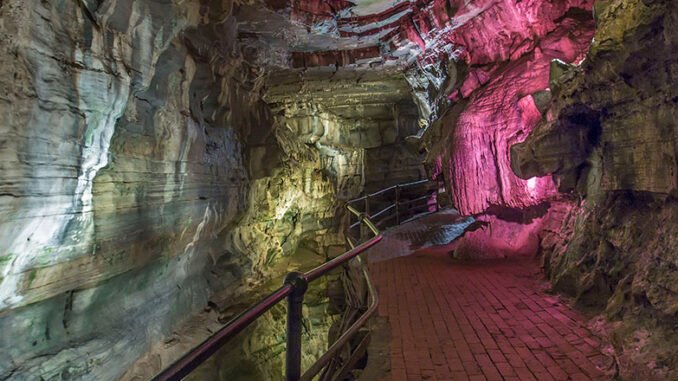 Howe Caverns